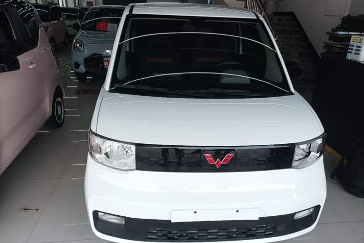 Used Wuling Hongguang MINIEV 2020 Freedom Version Lithium Iron Phosphate Front