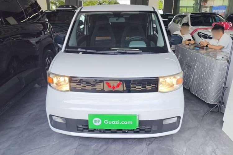 Used Wuling Hongguang MINIEV 2020 Zizai Version Lithium-NMC Front