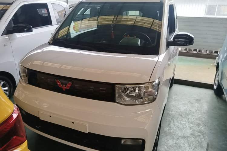 Used Wuling Hongguang MINIEV 2020 Easy Version Lithium-Ion Battery Front