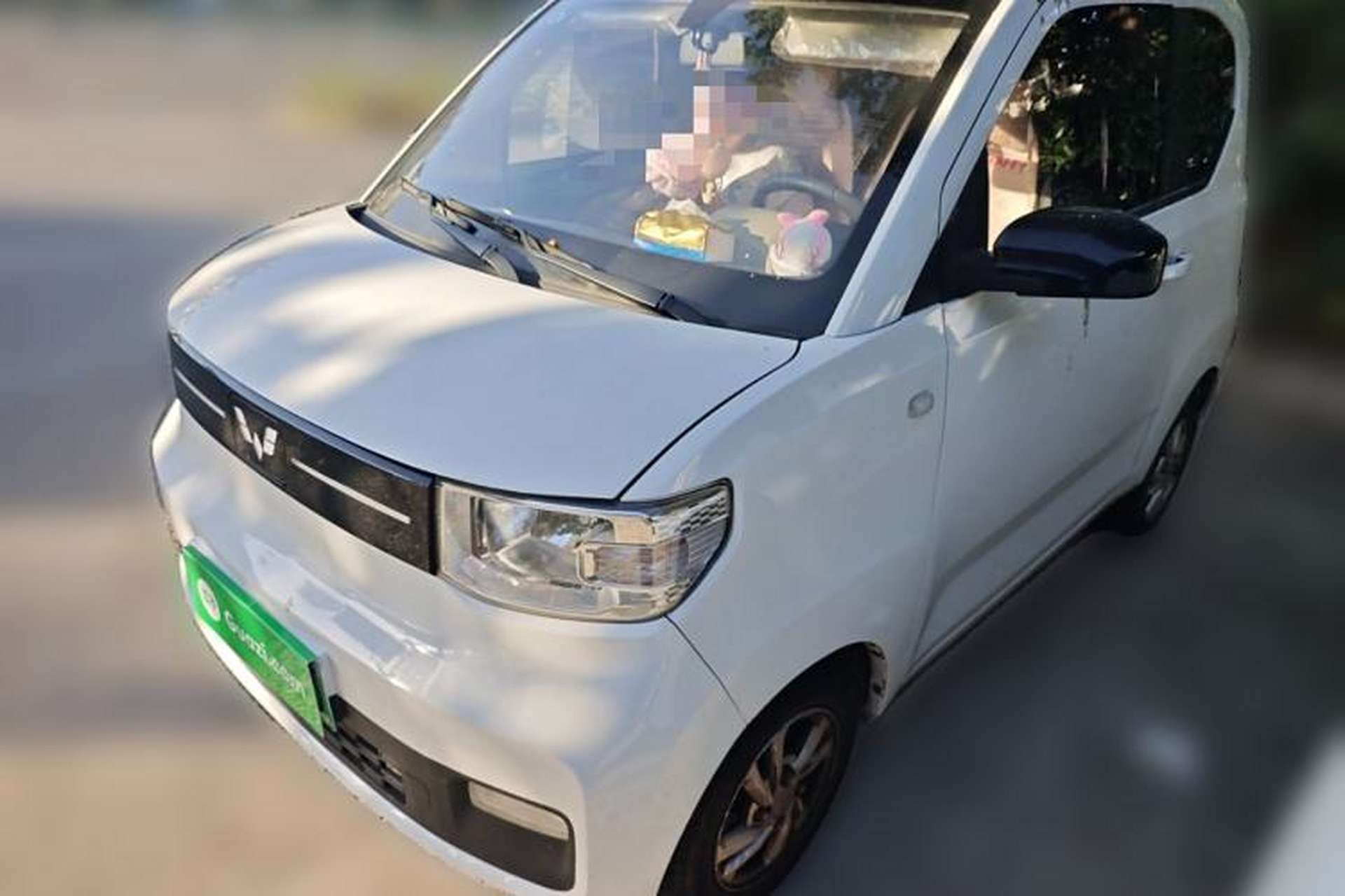 Used Wuling Hongguang MINIEV 2020 Enjoyment Model Lithium Iron Phosphate Front Left 45 Deg