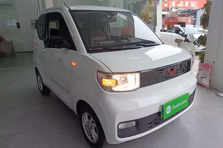 Used Wuling Hongguang MINIEV 2020 Enjoyment Model Lithium Iron Phosphate Front Right 45 Deg