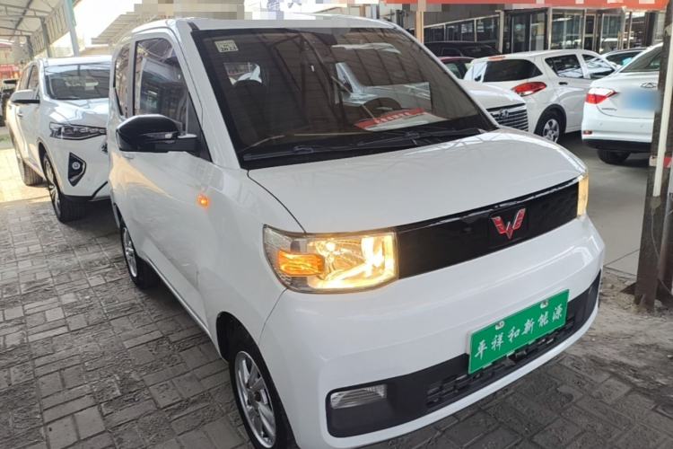 Used Wuling Hongguang MINIEV 2020 Freedom Version Lithium Iron Phosphate Front Right 45 Deg