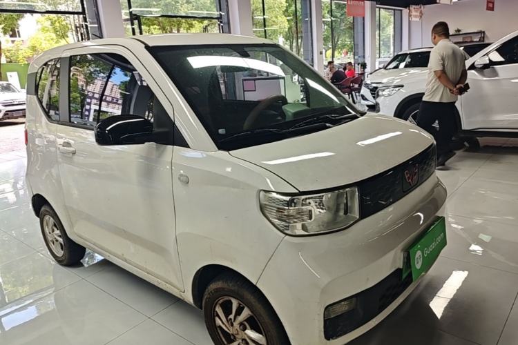 Used Wuling Hongguang MINIEV 2020 Freedom Version Lithium Iron Phosphate Front Right 45 Deg