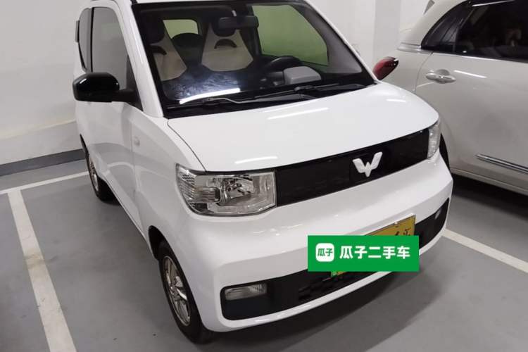 Used Wuling Hongguang MINIEV 2020 Easy Version Lithium-Ion Battery Front Right 45 Deg