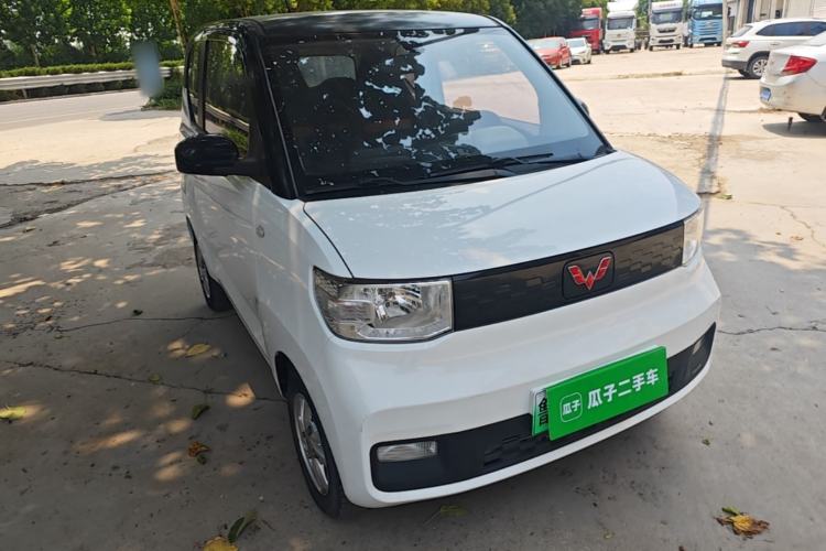 Used Wuling Hongguang MINIEV 2020 Freedom Version Lithium Iron Phosphate Front Right 45 Deg