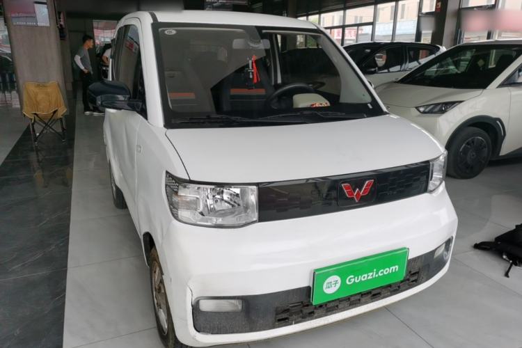 Used Wuling Hongguang MINIEV 2020 Enjoyment Model Lithium Iron Phosphate Front Right 45 Deg