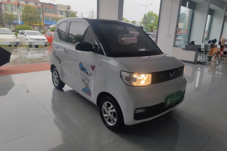 Used Wuling Hongguang MINIEV 2020 Zizai Version Lithium-NMC Front Right 45 Deg