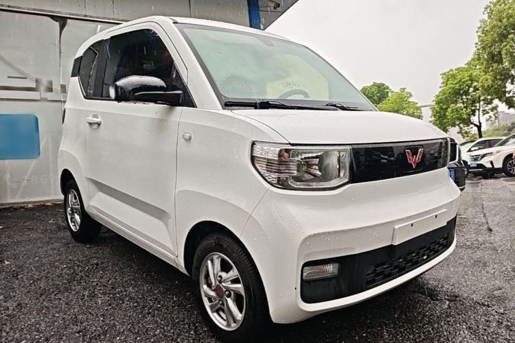 Used Wuling Hongguang MINIEV 2020 Freedom Version Lithium Iron Phosphate Front Right 45 Deg