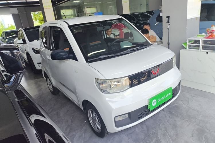 Used Wuling Hongguang MINIEV 2020 Zizai Version Lithium-NMC Front Right 45 Deg