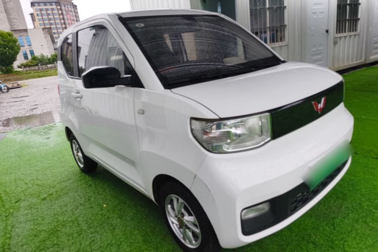 Used Wuling Hongguang MINIEV 2020 Enjoyment Model Lithium Iron Phosphate Front Right 45 Deg