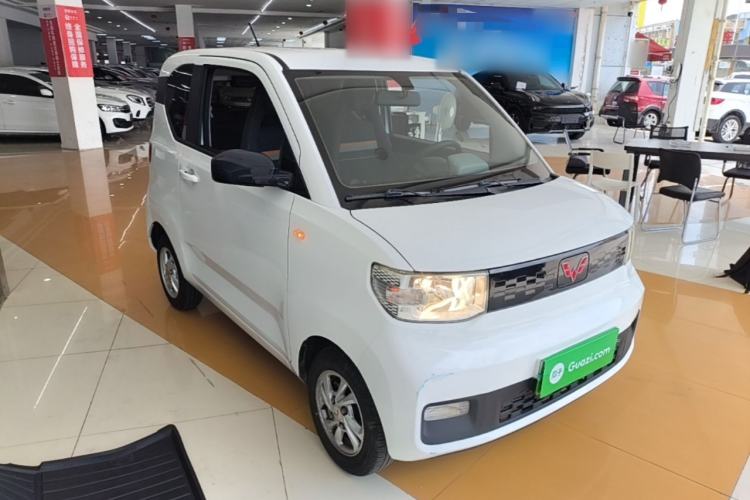 Used Wuling Hongguang MINIEV 2020 Zizai Version Lithium-NMC Front Right 45 Deg