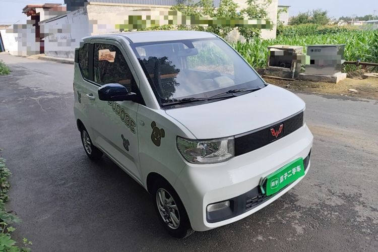 Used Wuling Hongguang MINIEV 2020 Freedom Version Lithium Iron Phosphate Front Right 45 Deg