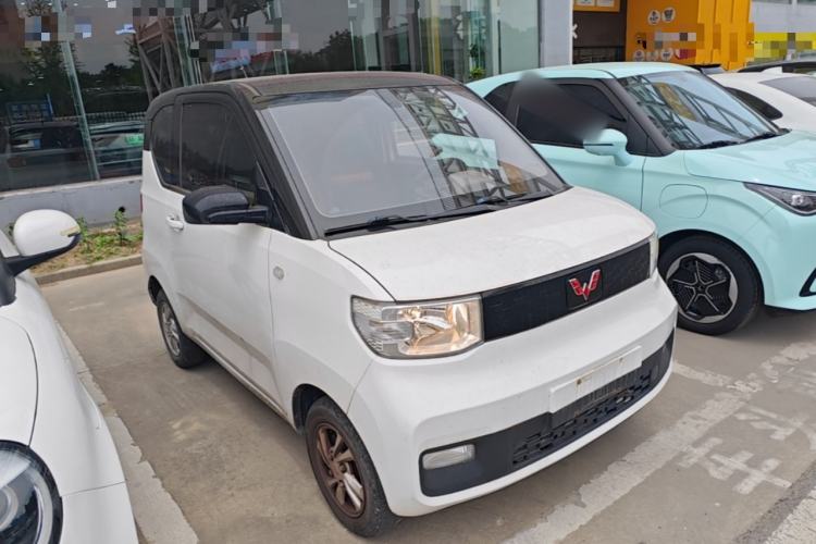 Used Wuling Hongguang MINIEV 2020 Freedom Version Lithium Iron Phosphate Front Right 45 Deg