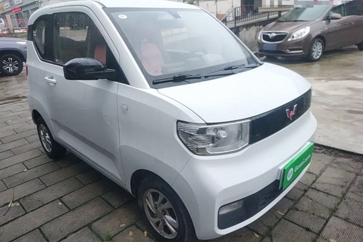 Used Wuling Hongguang MINIEV 2020 Freedom Version Lithium Iron Phosphate Front Right 45 Deg