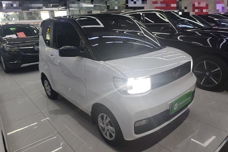 Used Wuling Hongguang MINIEV 2020 Enjoyment Model Lithium Iron Phosphate Front Right 45 Deg