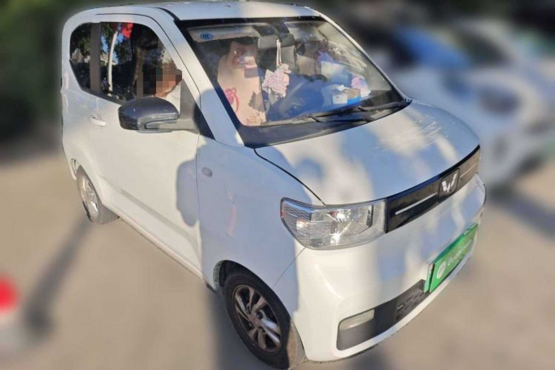 Used Wuling Hongguang MINIEV 2020 Enjoyment Model Lithium Iron Phosphate Front Right 45 Deg