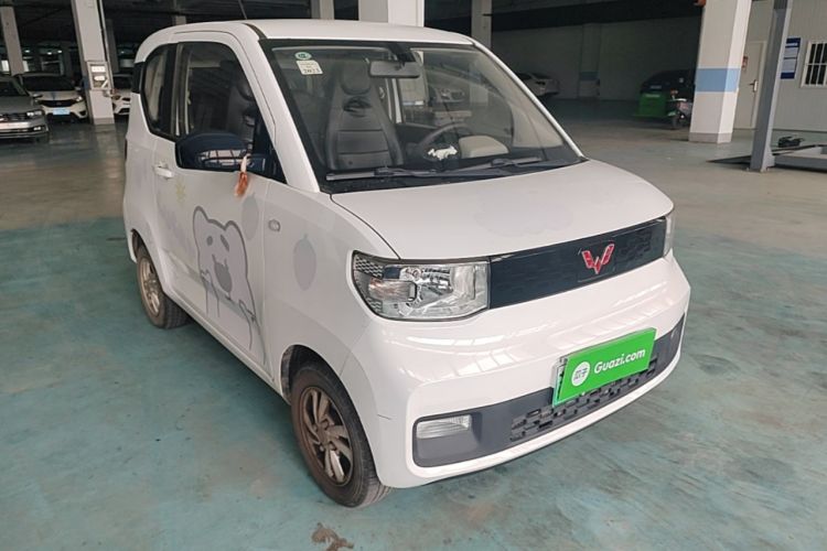 Used Wuling Hongguang MINIEV 2020 Enjoyment Model Lithium Iron Phosphate Front Right 45 Deg