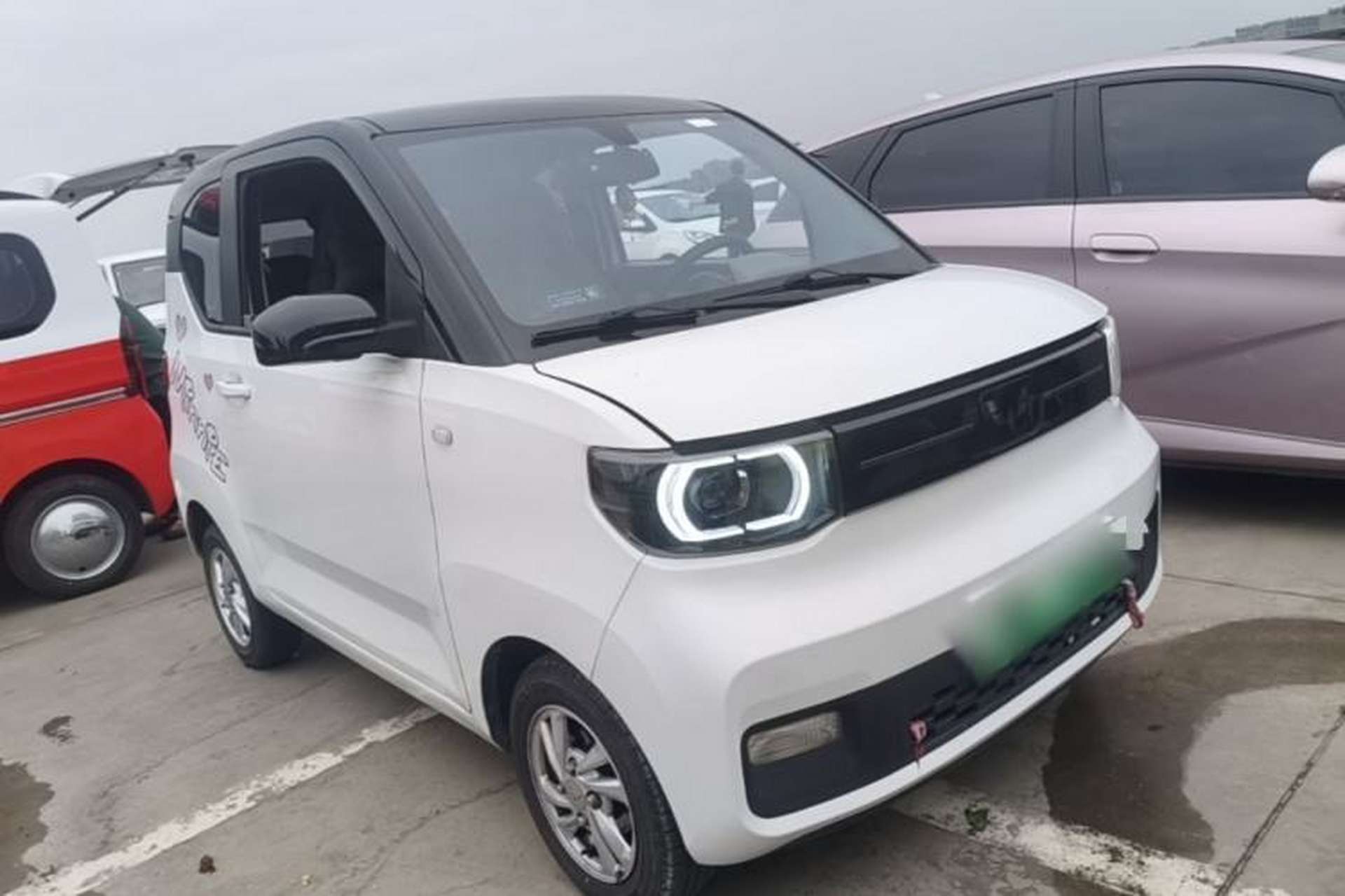 Used Wuling Hongguang MINIEV 2020 Zizai Version Lithium-NMC Front Right 45 Deg