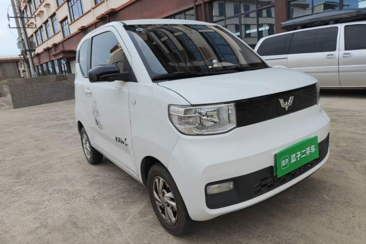 Used Wuling Hongguang MINIEV 2020 Freedom Version Lithium Iron Phosphate Front Right 45 Deg