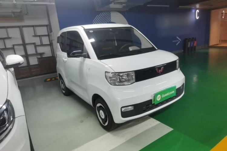 Used Wuling Hongguang MINIEV 2020 Freedom Version Lithium Iron Phosphate Front Right 45 Deg
