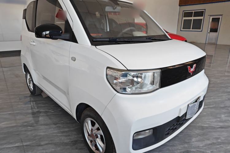 Used Wuling Hongguang MINIEV 2020 Easy Version Lithium-Ion Battery Front Right 45 Deg