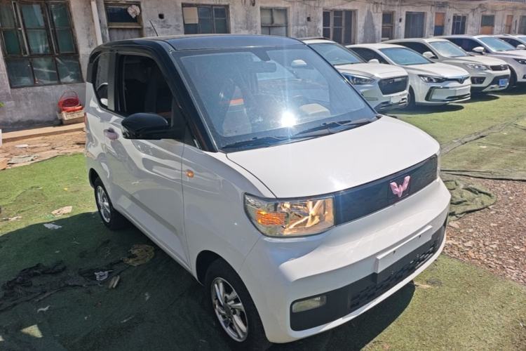 Used Wuling Hongguang MINIEV 2020 Freedom Version Lithium Iron Phosphate Front Right 45 Deg