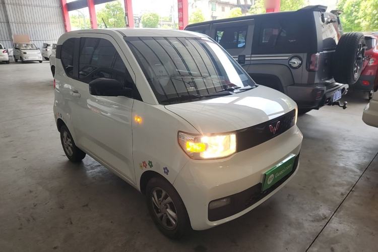 Used Wuling Hongguang MINIEV 2020 Freedom Version Lithium Iron Phosphate Front Right 45 Deg