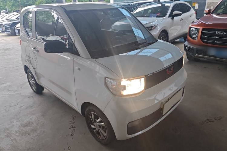 Used Wuling Hongguang MINIEV 2020 Freedom Version Lithium Iron Phosphate Front Right 45 Deg