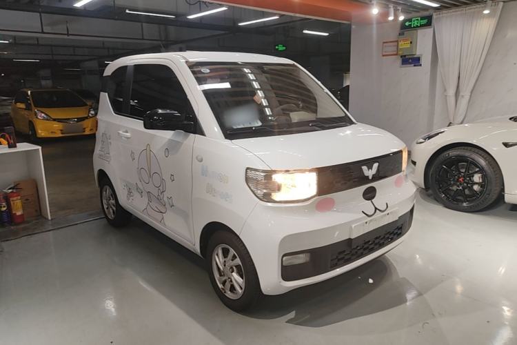 Used Wuling Hongguang MINIEV 2020 Zizai Version Lithium-NMC Front Right 45 Deg