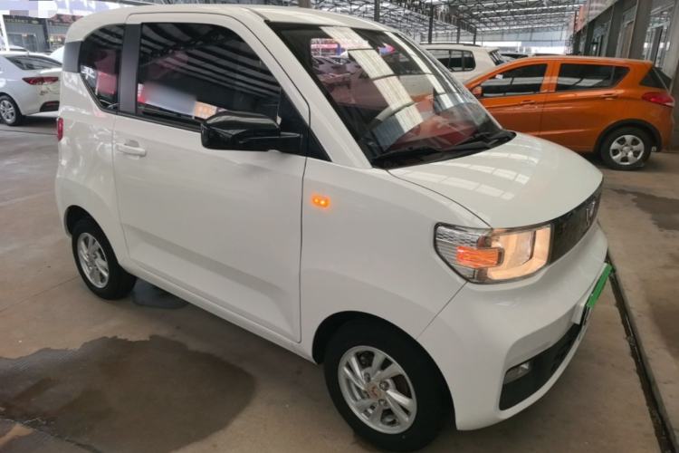 Used Wuling Hongguang MINIEV 2020 Enjoyment Model Lithium Iron Phosphate Front Right 45 Deg