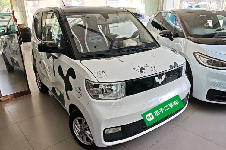 Used Wuling Hongguang MINIEV 2020 Enjoyment Model Lithium Iron Phosphate Front Right 45 Deg