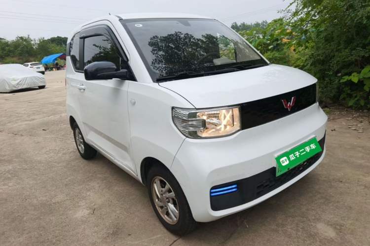 Used Wuling Hongguang MINIEV 2020 Freedom Version Lithium Iron Phosphate Front Right 45 Deg