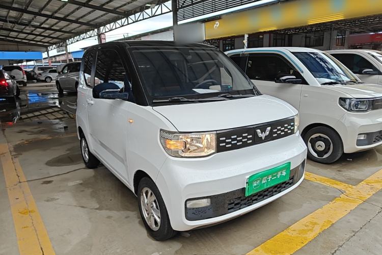 Used Wuling Hongguang MINIEV 2020 Freedom Version Lithium Iron Phosphate Front Right 45 Deg