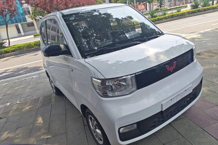 Used Wuling Hongguang MINIEV 2020 Enjoyment Model Lithium Iron Phosphate Front Right 45 Deg