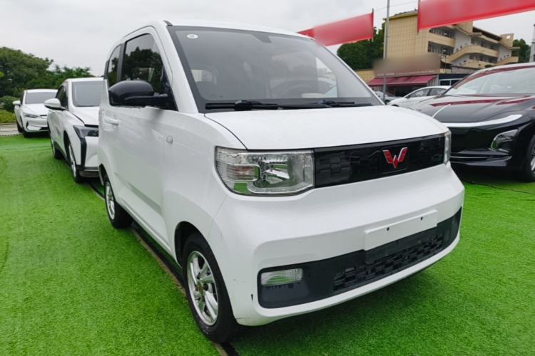 Used Wuling Hongguang MINIEV 2020 Enjoyment Model Lithium Iron Phosphate Front Right 45 Deg