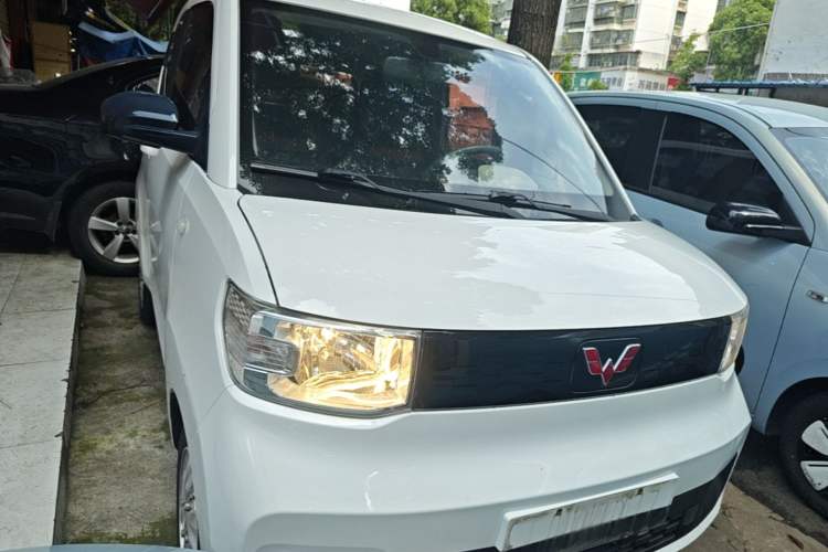 Used Wuling Hongguang MINIEV 2020 Freedom Version Lithium Iron Phosphate Front Right 45 Deg