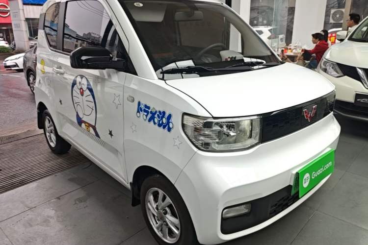 Used Wuling Hongguang MINIEV 2020 Enjoyment Model Lithium Iron Phosphate Front Right 45 Deg