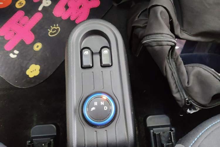 Used Wuling Hongguang MINIEV 2020 Freedom Version Lithium Iron Phosphate Gear Lever