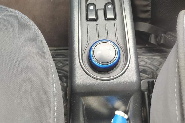 Used Wuling Hongguang MINIEV 2020 Enjoyment Model Lithium Iron Phosphate Gear Lever