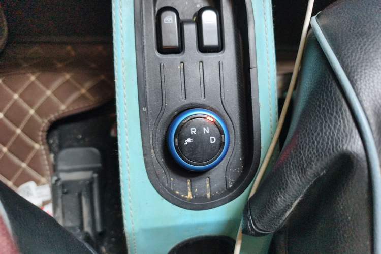 Used Wuling Hongguang MINIEV 2020 Zizai Version Lithium-NMC Gear Lever