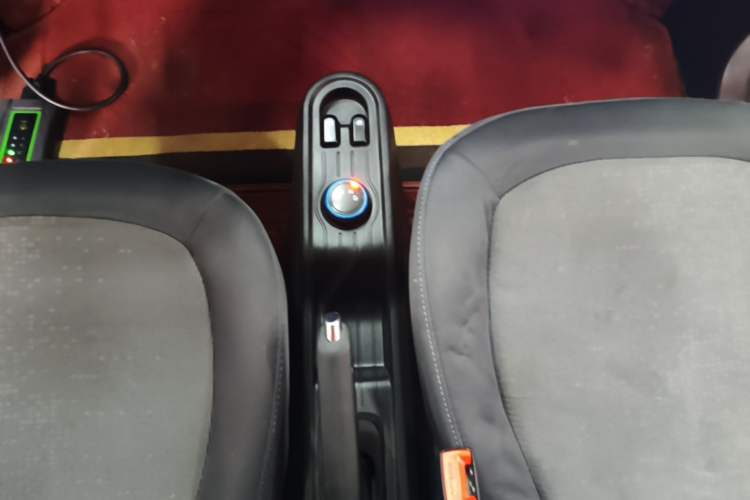 Used Wuling Hongguang MINIEV 2020 Enjoyment Model Lithium Iron Phosphate Gear Lever