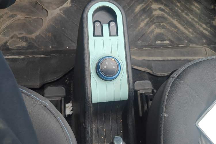 Used Wuling Hongguang MINIEV 2020 Freedom Version Lithium Iron Phosphate Gear Lever
