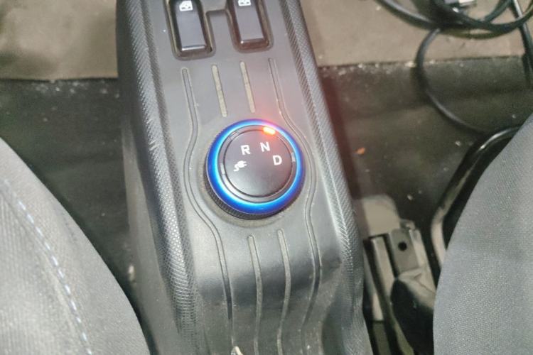 Used Wuling Hongguang MINIEV 2020 Freedom Version Lithium Iron Phosphate Gear Lever