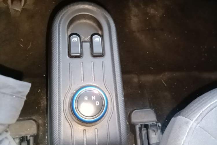 Used Wuling Hongguang MINIEV 2020 Enjoyment Model Lithium Iron Phosphate Gear Lever