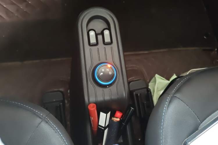 Used Wuling Hongguang MINIEV 2020 Freedom Version Lithium Iron Phosphate Gear Lever