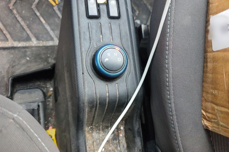 Used Wuling Hongguang MINIEV 2020 Enjoy Edition Lithium-Ion Battery Gear Lever