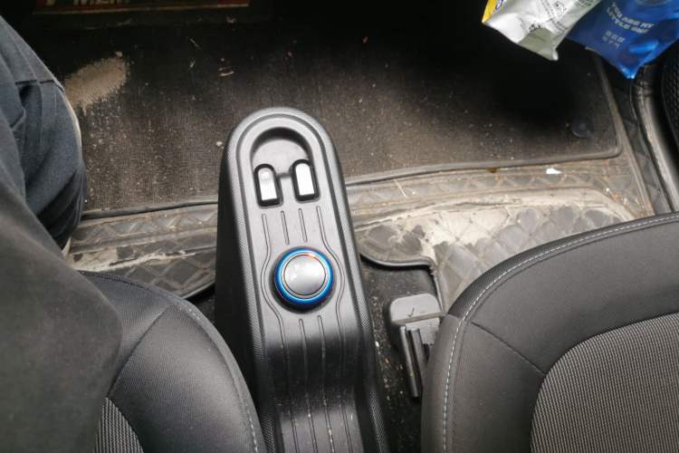 Used Wuling Hongguang MINIEV 2020 Freedom Version Lithium Iron Phosphate Gear Lever