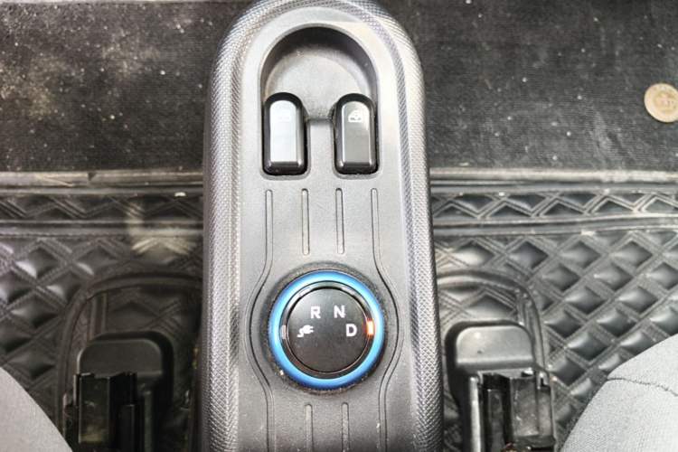 Used Wuling Hongguang MINIEV 2020 Enjoyment Model Lithium Iron Phosphate Gear Lever