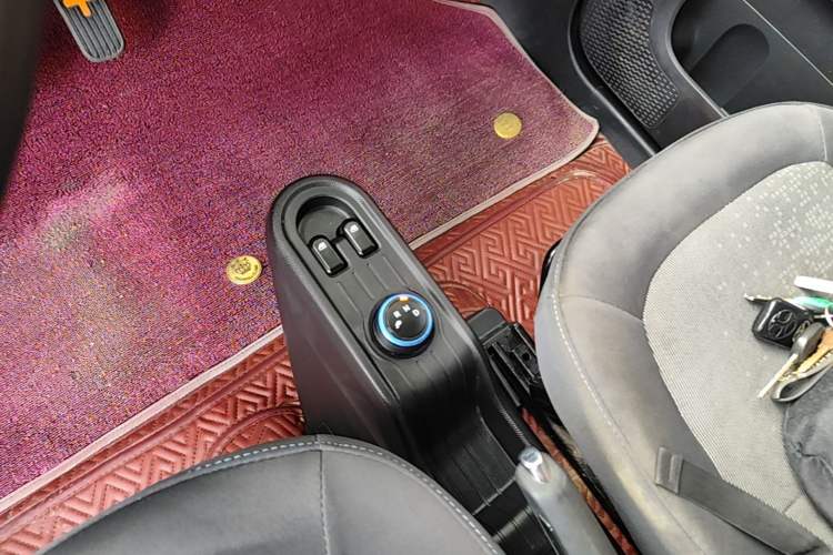Used Wuling Hongguang MINIEV 2020 Freedom Version Lithium Iron Phosphate Gear Lever