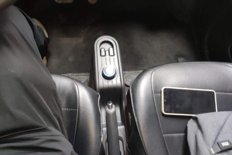 Used Wuling Hongguang MINIEV 2020 Freedom Version Lithium Iron Phosphate Gear Lever